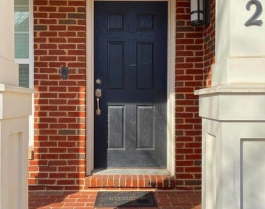 12912 Brickyard Boulevard - Photo Thumbnail 4