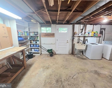 111 Tamarisk Court - Photo Thumbnail 39