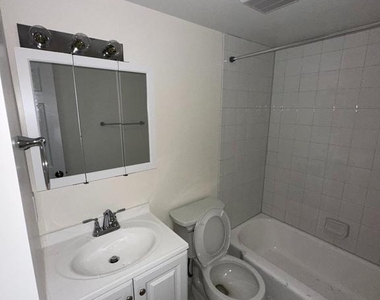 5402 85th Avenue - Photo Thumbnail 8