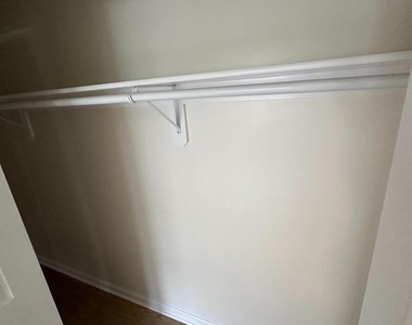 5402 85th Avenue - Photo Thumbnail 12