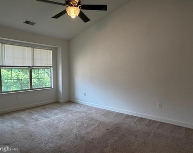 5911 Barbados Place - Photo Thumbnail 15