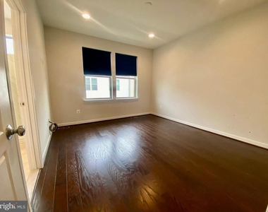 5135 Longstone Way - Photo Thumbnail 12