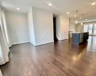 5135 Longstone Way - Photo Thumbnail 3