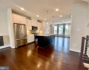5135 Longstone Way - Photo Thumbnail 8