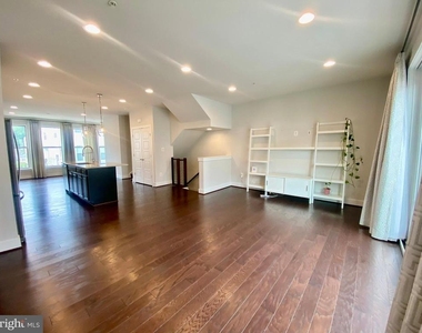 5135 Longstone Way - Photo Thumbnail 7