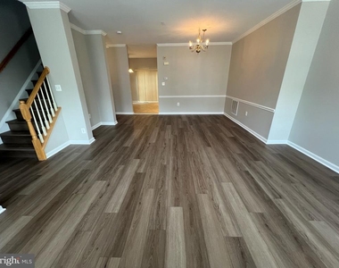 18023 Calabar Drive - Photo Thumbnail 7