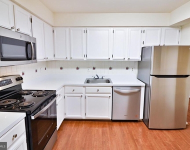 13 Pickering Court - Photo Thumbnail 9