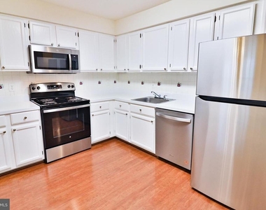 13 Pickering Court - Photo Thumbnail 8
