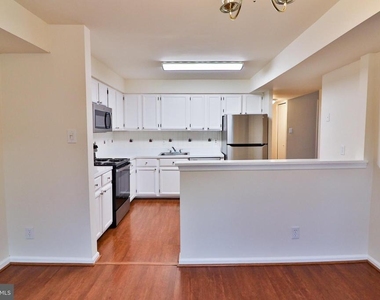 13 Pickering Court - Photo Thumbnail 7