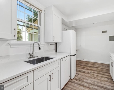 5206 Western Avenue - Photo Thumbnail 12