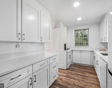 5206 Western Avenue - Photo Thumbnail 13