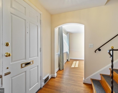 5206 Western Avenue - Photo Thumbnail 3