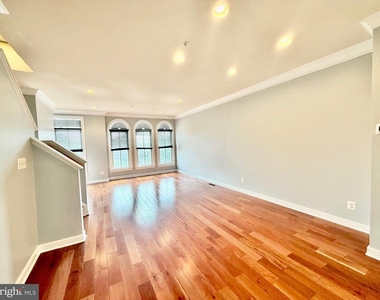 11034 Amherst Avenue - Photo Thumbnail 35