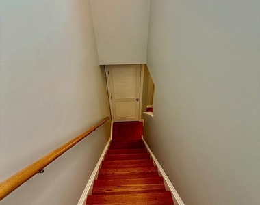 11034 Amherst Avenue - Photo Thumbnail 23