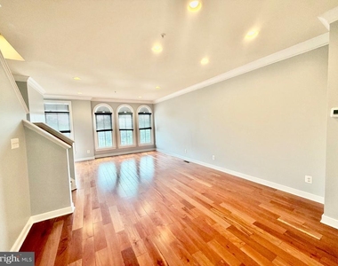 11034 Amherst Avenue - Photo Thumbnail 36