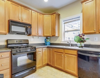 11034 Amherst Avenue - Photo Thumbnail 5