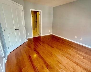 11034 Amherst Avenue - Photo Thumbnail 29