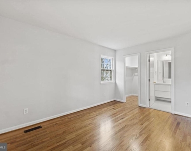 11817 Becket Street - Photo Thumbnail 10