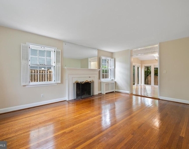 5122 Fairglen Lane - Photo Thumbnail 3