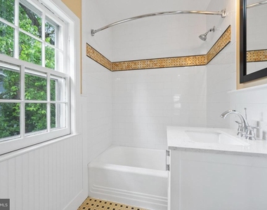 5122 Fairglen Lane - Photo Thumbnail 16