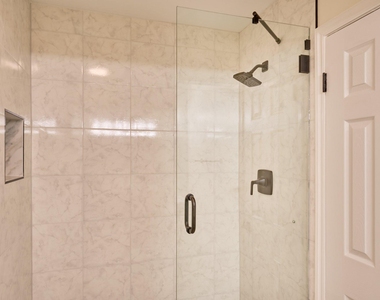 2924 Gracefield Road - Photo Thumbnail 28