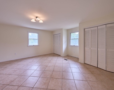 2924 Gracefield Road - Photo Thumbnail 18