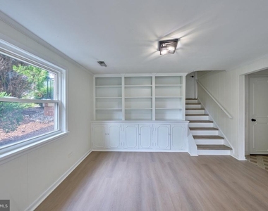 2924 Gracefield Road - Photo Thumbnail 29