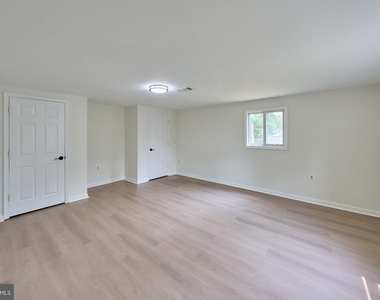 2924 Gracefield Road - Photo Thumbnail 56