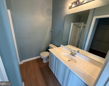 7123 Maiden Point Place - Photo Thumbnail 15