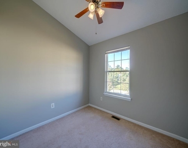 9314 Lawson Lane - Photo Thumbnail 31