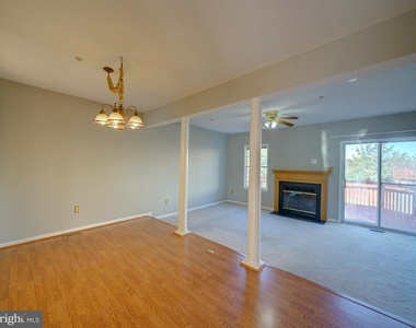 9314 Lawson Lane - Photo Thumbnail 13