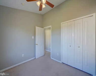 9314 Lawson Lane - Photo Thumbnail 33
