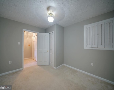 9314 Lawson Lane - Photo Thumbnail 37