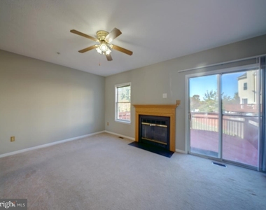 9314 Lawson Lane - Photo Thumbnail 7