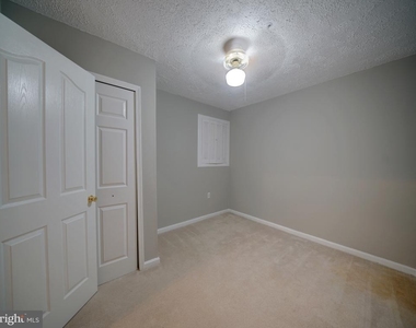 9314 Lawson Lane - Photo Thumbnail 36