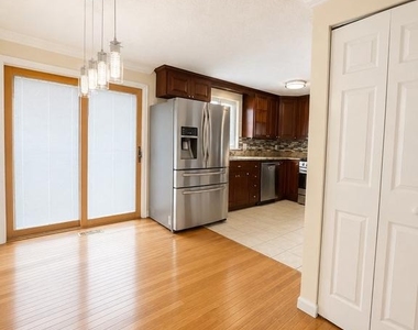 9254 Pirates Cove - Photo Thumbnail 3