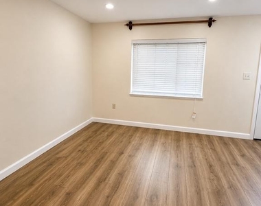 9254 Pirates Cove - Photo Thumbnail 10