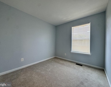 636 Tantallon Court - Photo Thumbnail 13