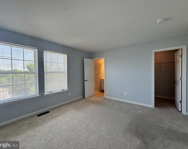 636 Tantallon Court - Photo Thumbnail 9