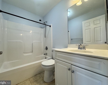 636 Tantallon Court - Photo Thumbnail 14