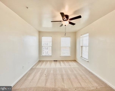 5897 Bella Marie Way - Photo Thumbnail 19