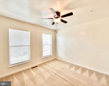 5897 Bella Marie Way - Photo Thumbnail 15