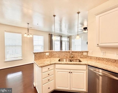 5897 Bella Marie Way - Photo Thumbnail 5