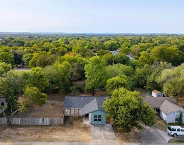 2523 E Stassney Ln - Photo Thumbnail 27