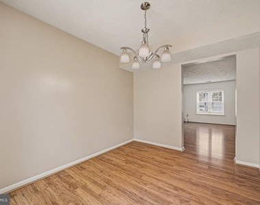 16 Meadowside Court - Photo Thumbnail 13