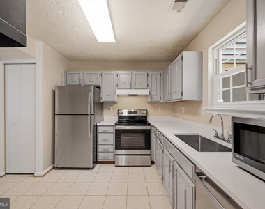 16 Meadowside Court - Photo Thumbnail 22