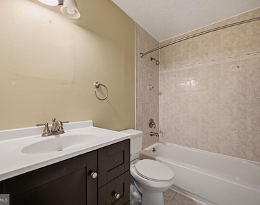 16 Meadowside Court - Photo Thumbnail 30
