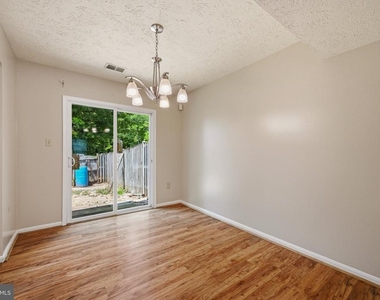 16 Meadowside Court - Photo Thumbnail 12