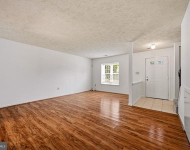 16 Meadowside Court - Photo Thumbnail 6