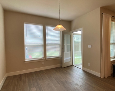 347 Madison Oaks - Photo Thumbnail 15